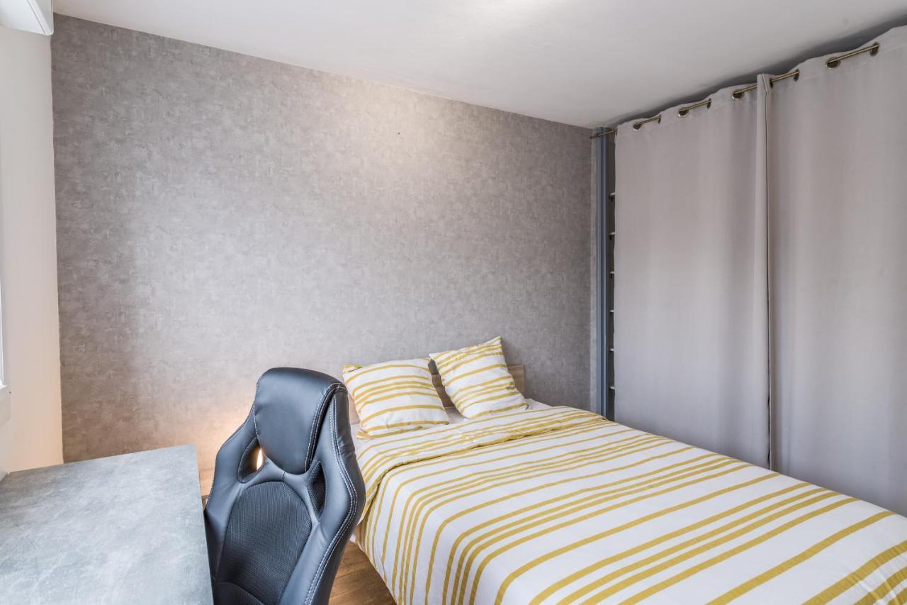 Saint-André-les-Vergers Spacieux Appartement - 6 Personnes - Parking Gratuit المظهر الخارجي الصورة