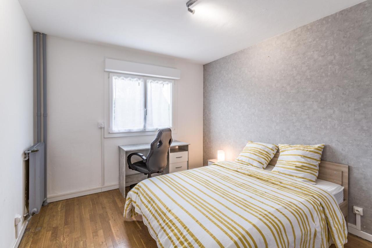 Saint-André-les-Vergers Spacieux Appartement - 6 Personnes - Parking Gratuit المظهر الخارجي الصورة